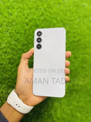 Photo - New Samsung Galaxy A16 256 GB White