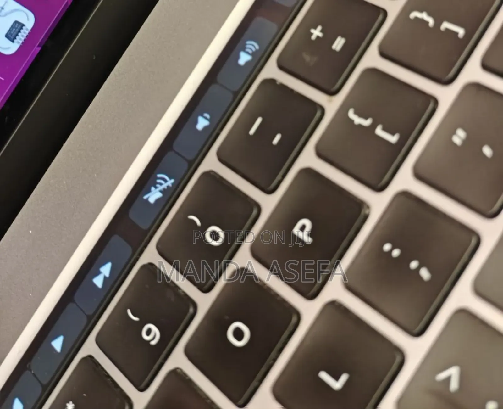 New Laptop Apple MacBook Pro 2019 16GB Intel Core I7 SSD 512GB