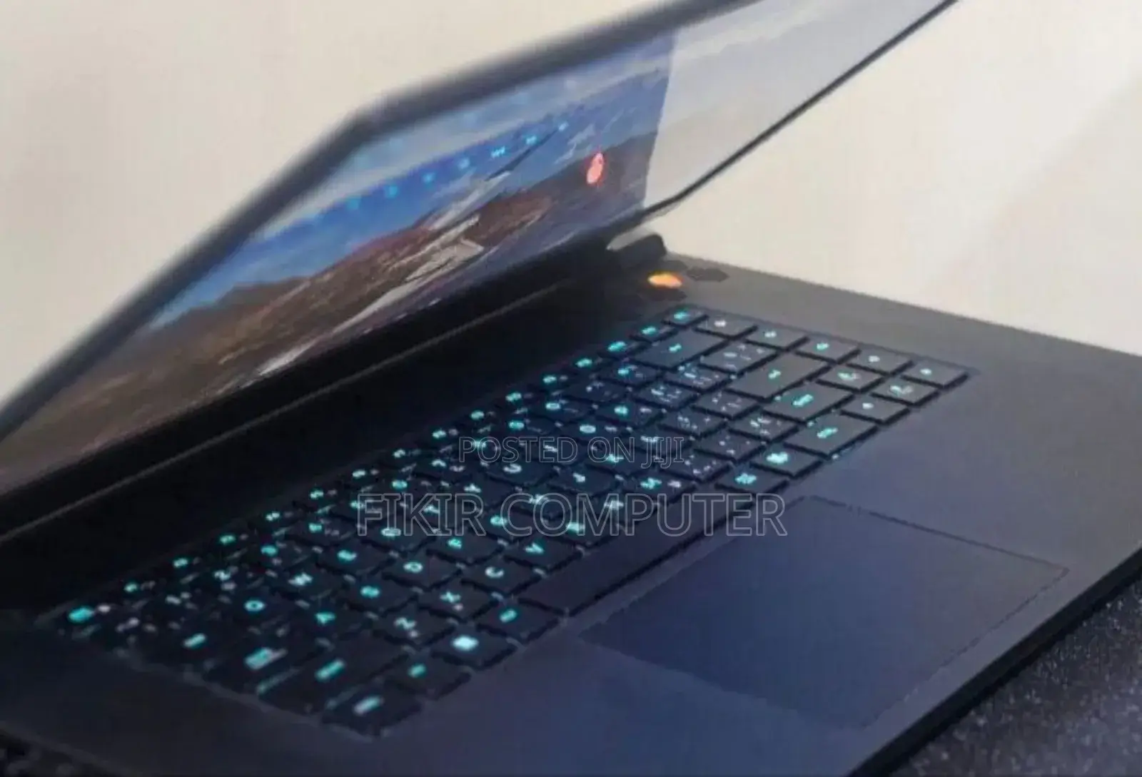 New Laptop Dell Alienware 13 16GB AMD Ryzen 7 SSD 1T