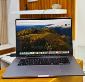 Photo - New Laptop Apple MacBook Pro 2019 64GB Intel Core I9 SSD 512GB