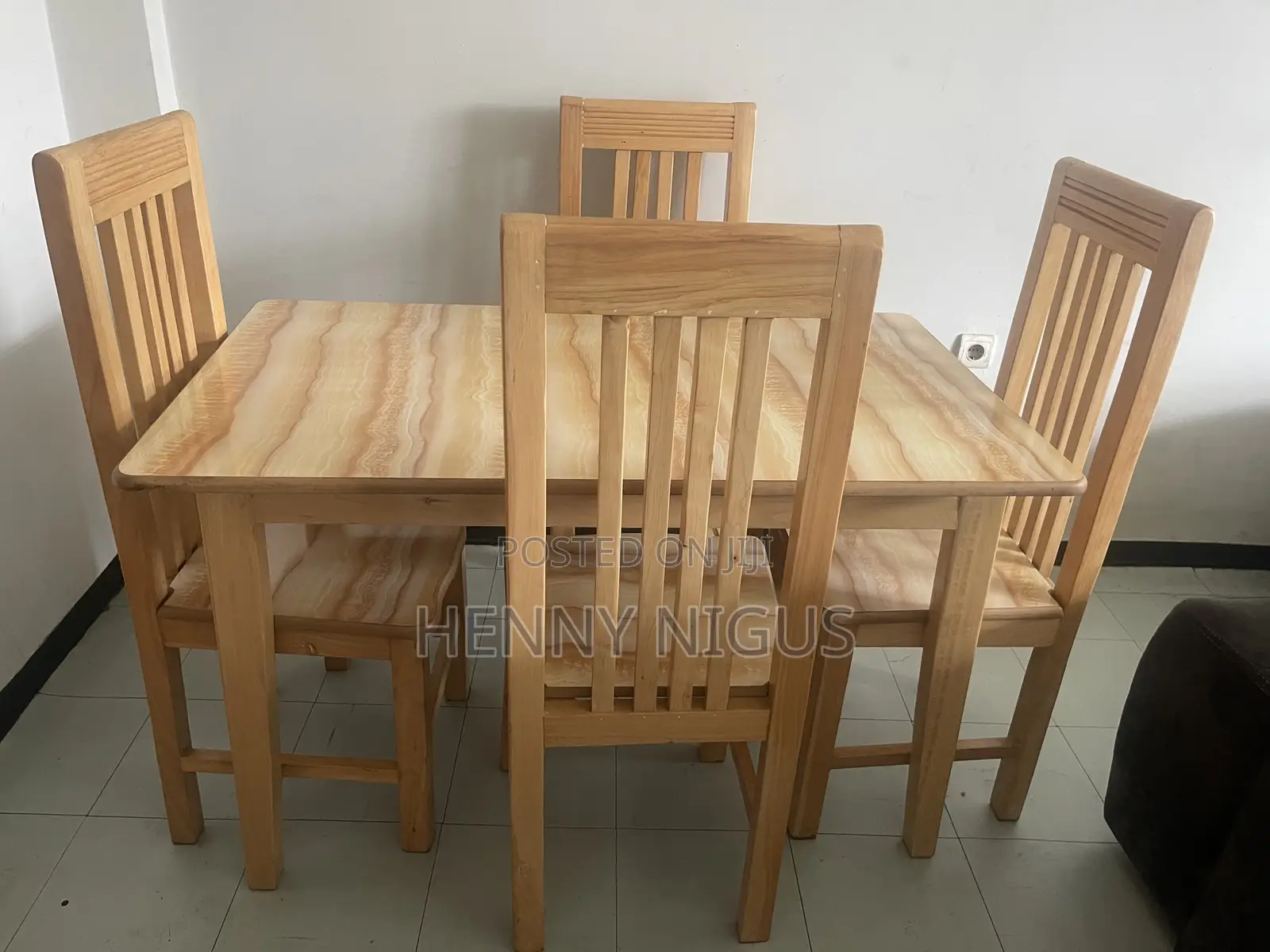 Dinning Table, Tv-Stand, Sofa Table for Sale