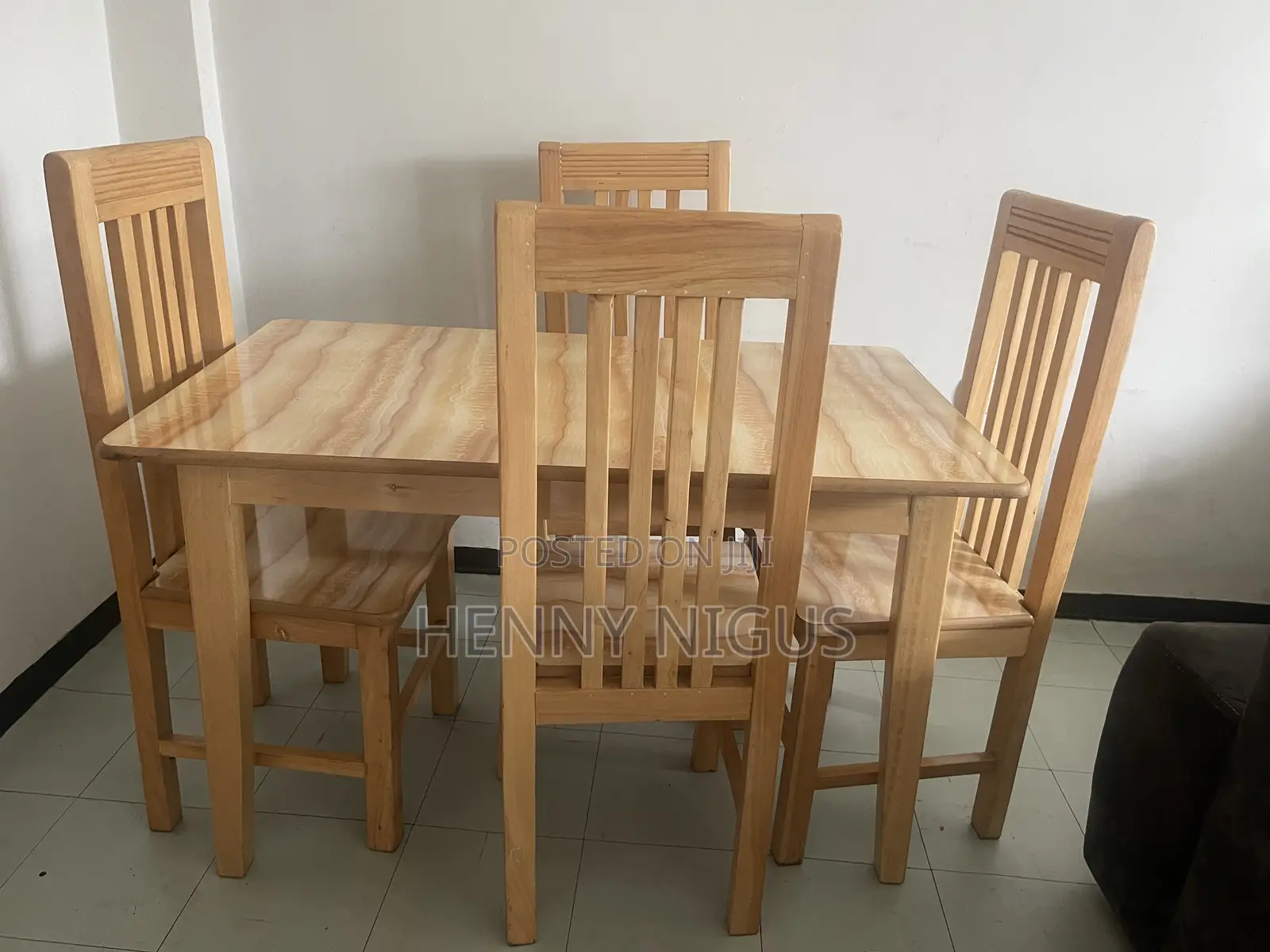 Dinning Table, Tv-Stand, Sofa Table for Sale