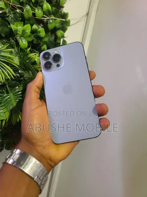 Photo - Apple iPhone 13 Pro Max 256 GB Blue