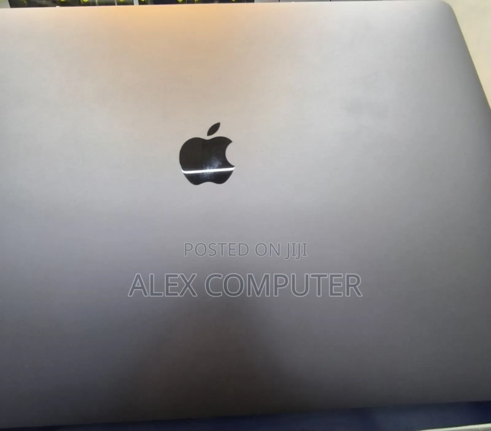 New Laptop Apple MacBook Pro 2019 16GB Intel Core I9 SSD 1T