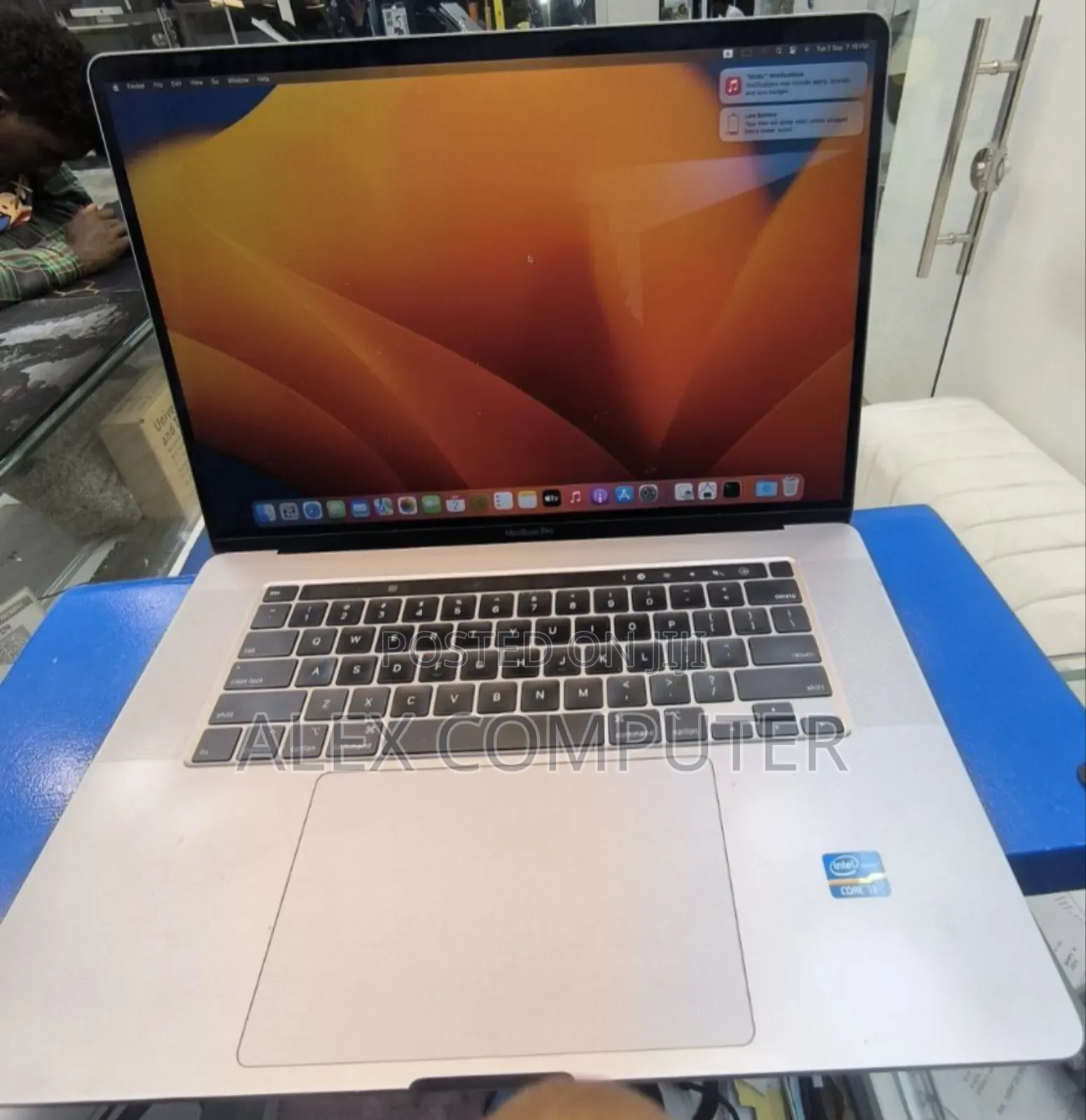 New Laptop Apple MacBook Pro 2019 16GB Intel Core I9 SSD 1T
