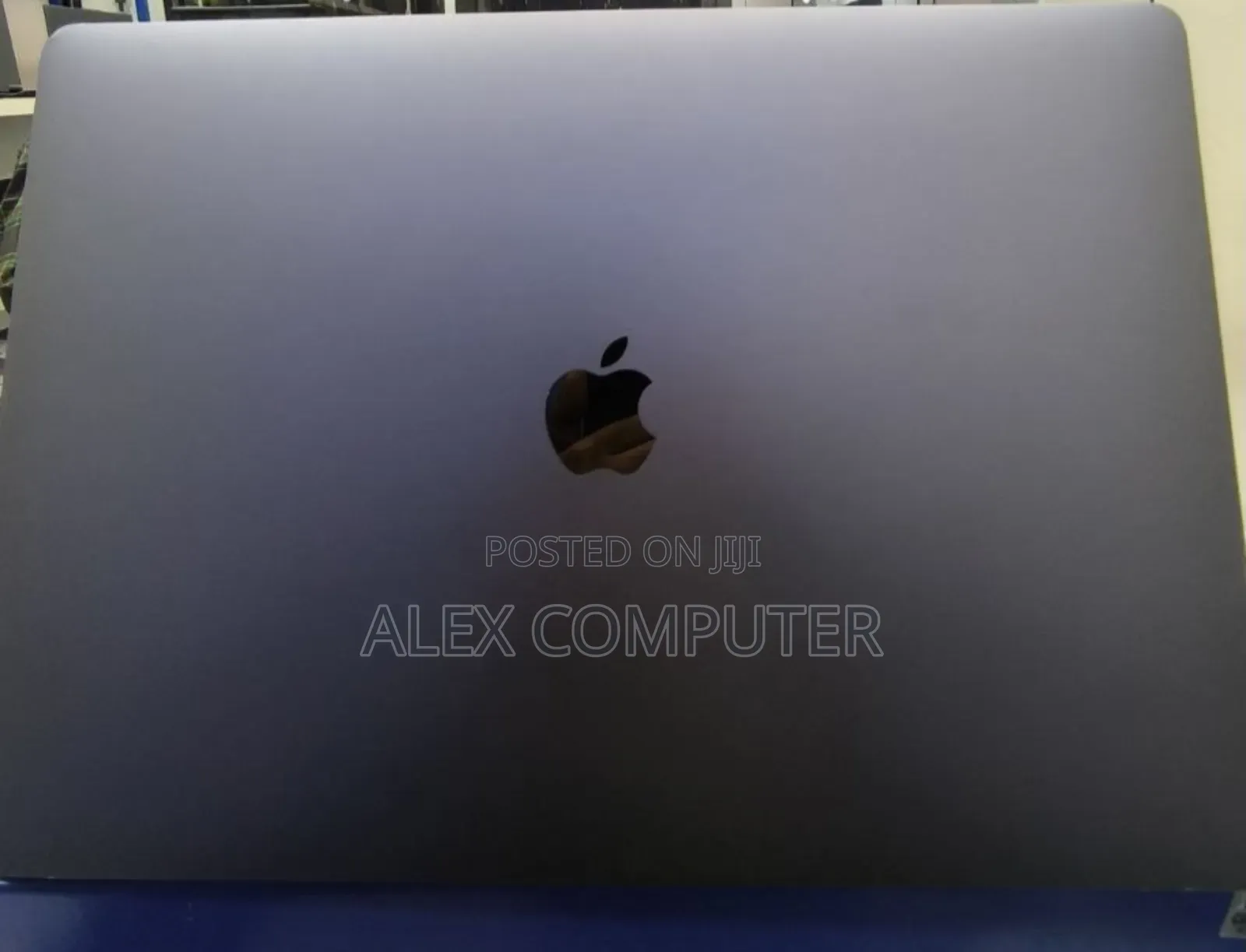 New Laptop Apple MacBook Pro 2019 16GB Intel Core I9 SSD 1T