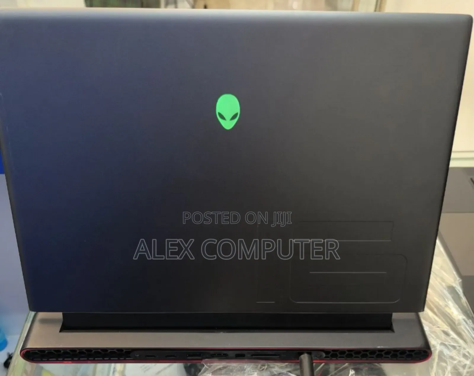 New Laptop Alienware M15 R3 32GB Intel Core I9 SSD 1T