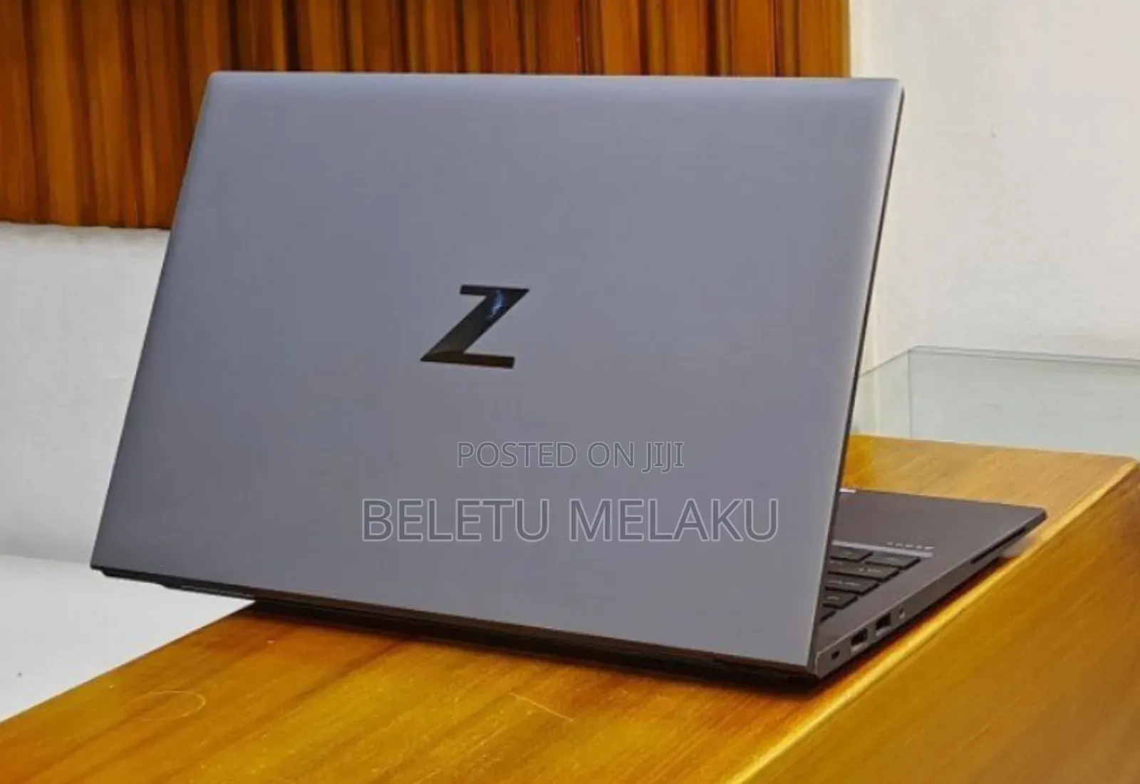 New Laptop HP ZBook Firefly G8 16GB Intel Core I7 SSD 512GB