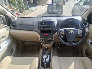 Toyota Avanza 2013 Black