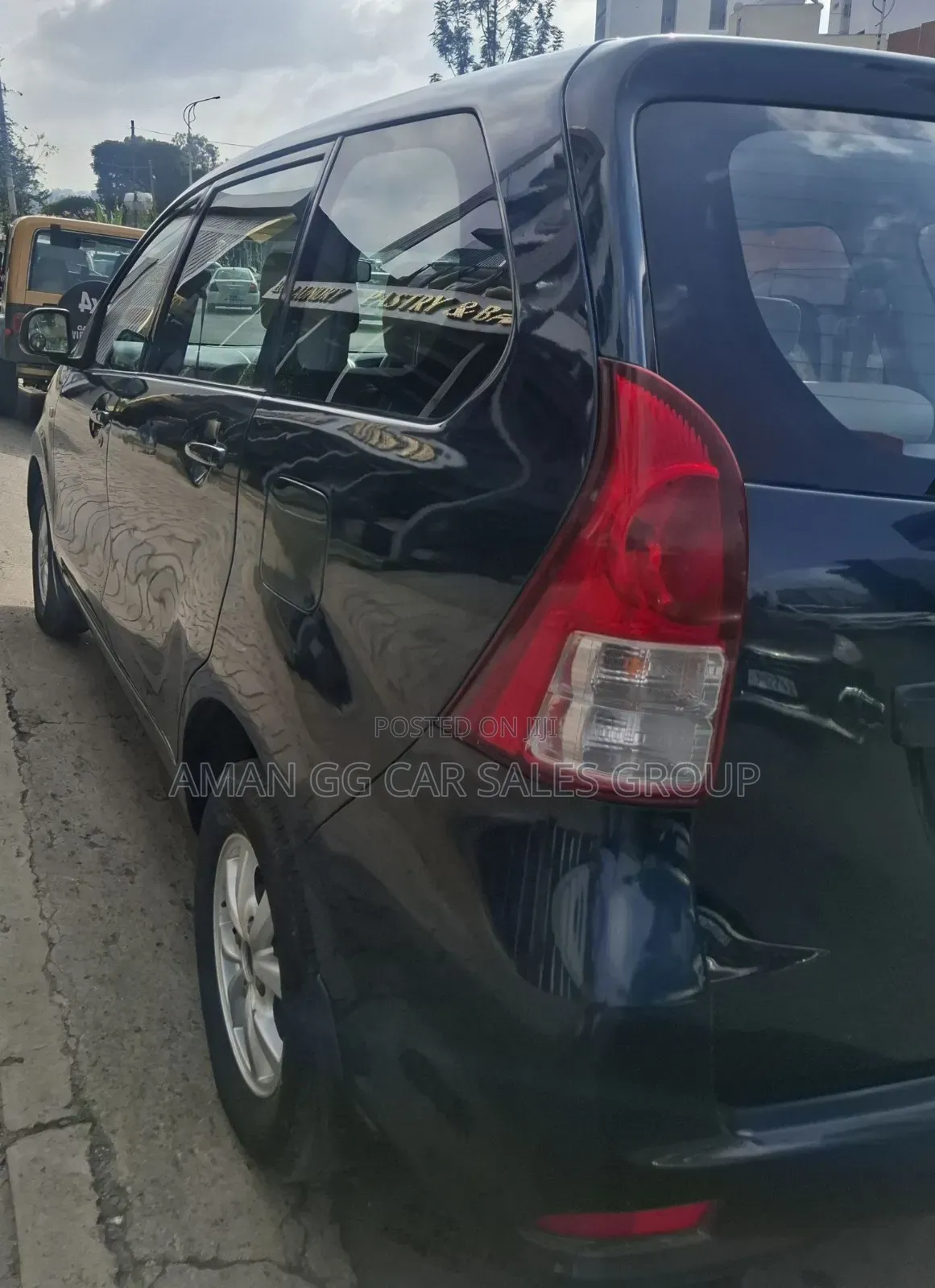 Toyota Avanza 2013 Black