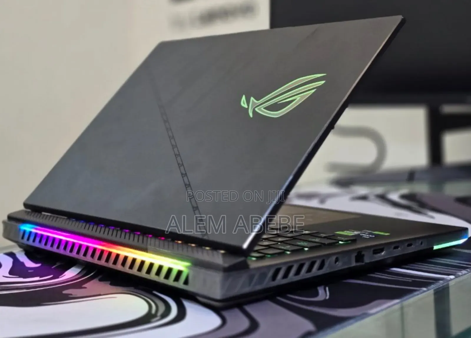 New Laptop Asus ROG Strix SCAR 15 16GB Intel Core I9 SSD 1T