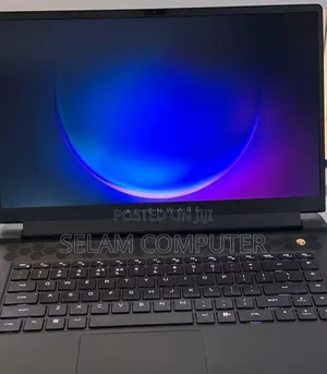 New Laptop Alienware Area-51m 16GB Intel Core Ultra 5 SSD 512GB