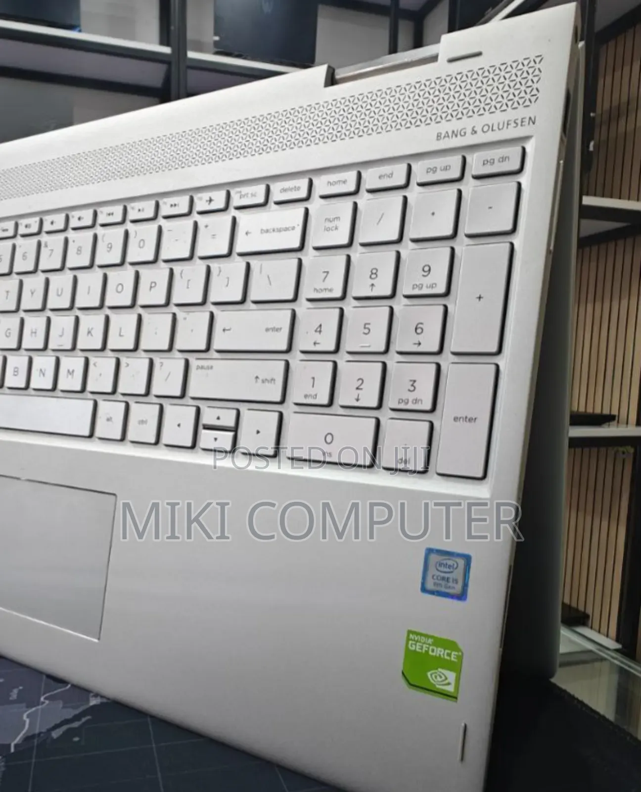 New Laptop HP Envy X360 8GB Intel Core I5 SSD 512GB