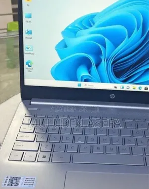 New Laptop HP Stream Notebook 8GB Intel Core I7 SSD 1T