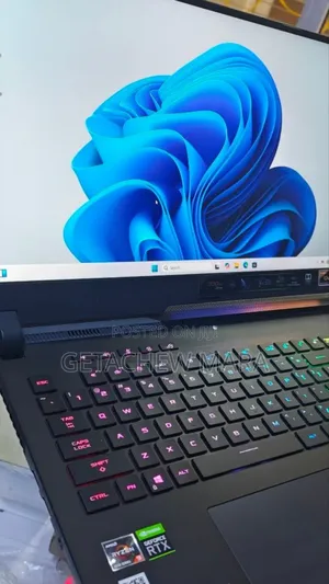 New Laptop Asus ROG Strix G15 32GB Intel Core I9 SSD 1T