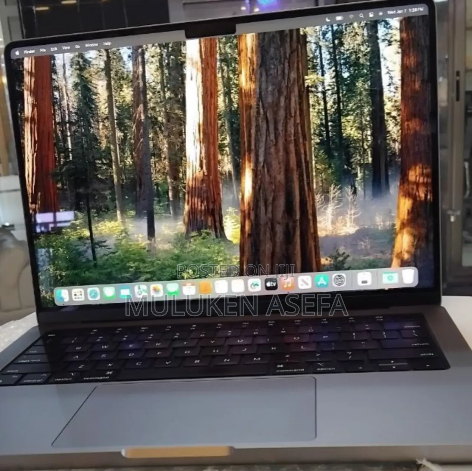 New Laptop Apple MacBook Pro 2021 M1 16GB Apple M1 Pro SSD 512GB