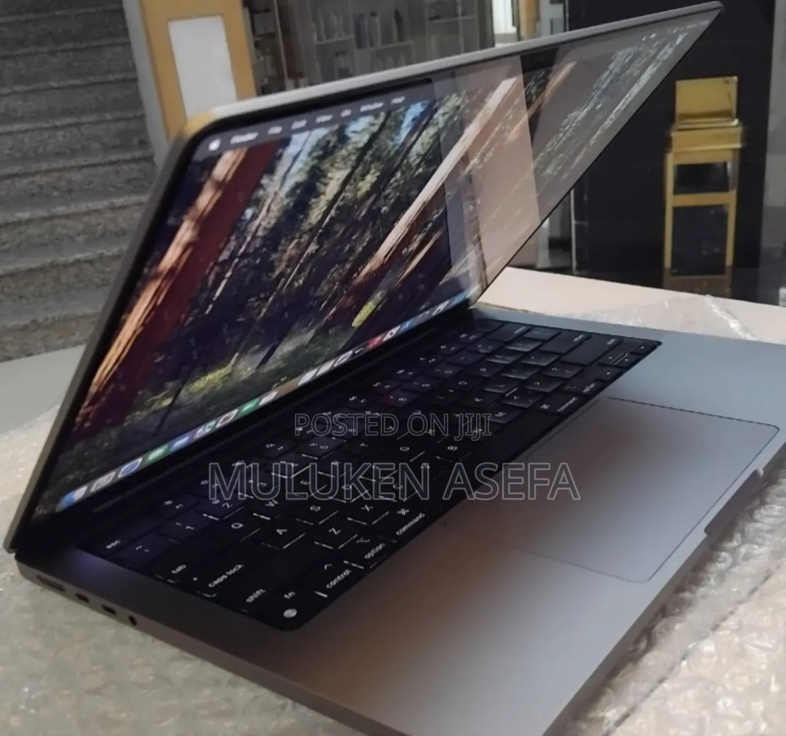 New Laptop Apple MacBook Pro 2021 M1 16GB Apple M1 Pro SSD 512GB