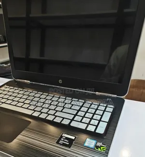 New Laptop HP Pavilion 15 8GB Intel Core I7 SSD 512GB