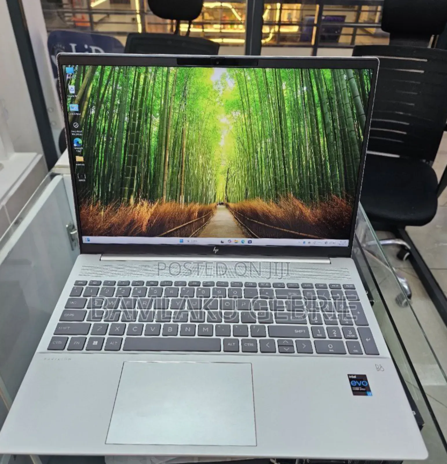 New Laptop HP Pavilion 11 16GB Intel Core I7 SSD 1T