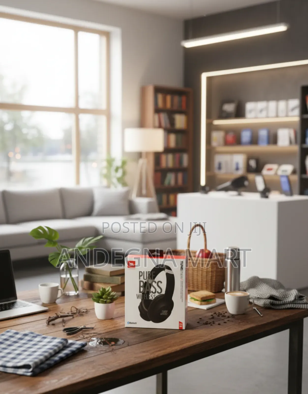 JBL 850bt: Immerse, Listen, Enjoy