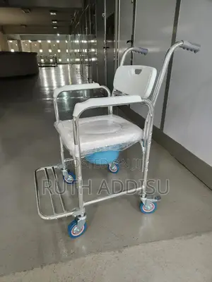 Photo - Commode Wheelchair予我toilet Wheelchair腑我poty Wheelchair多大wheelchair