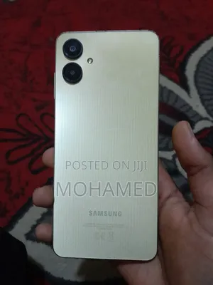 Samsung Galaxy A06 64 GB Gold