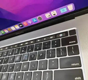 New Laptop Apple MacBook Pro 2019 32GB Intel Core I9 SSD 512GB