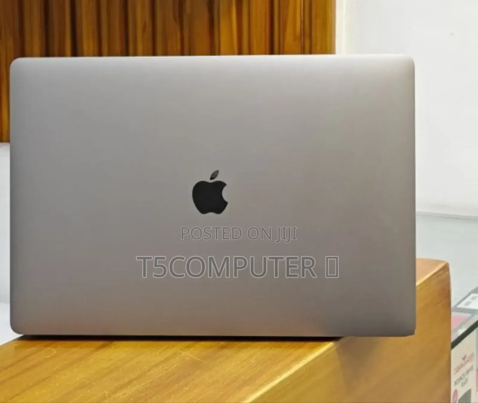 New Laptop Apple MacBook Pro 2019 32GB Intel Core I9 SSD 512GB