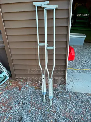 Photo - Crutches+Kranch+ Both Lightweight Very Strong Fitted With High Quality