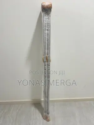 Crutches Providing Stability and Durability/Inclusive of Underarm Pads