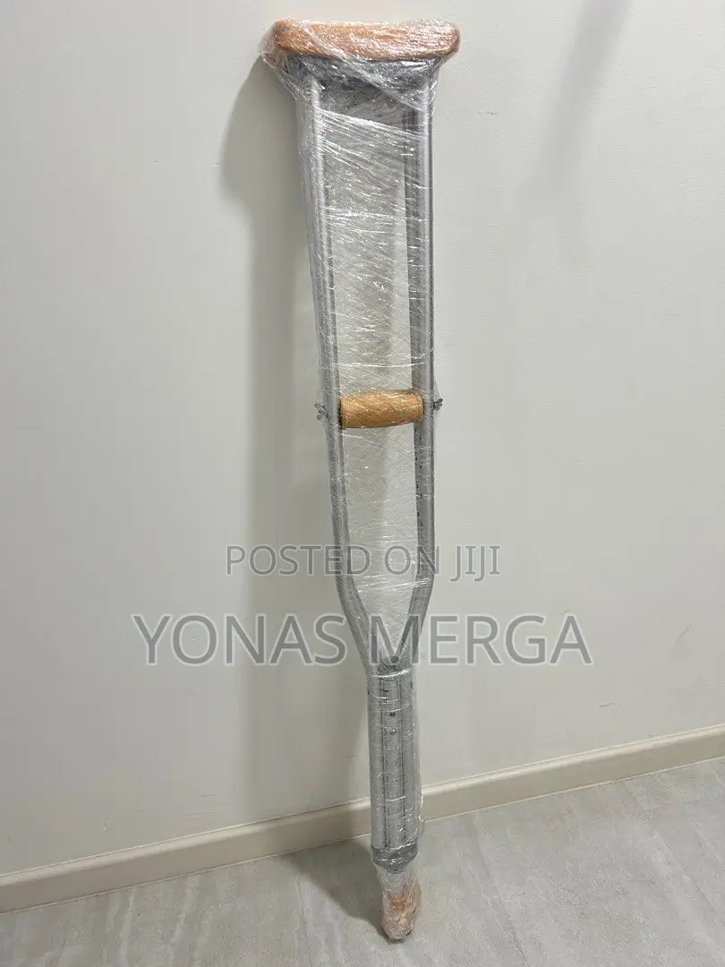 Crutches Providing Stability and Durability/Inclusive of Underarm Pads