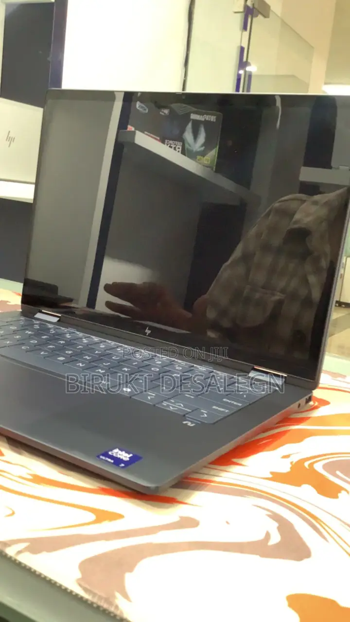 New Laptop HP OmniBook X Flip 14" 16GB Intel Core Ultra 7 SSD 1T