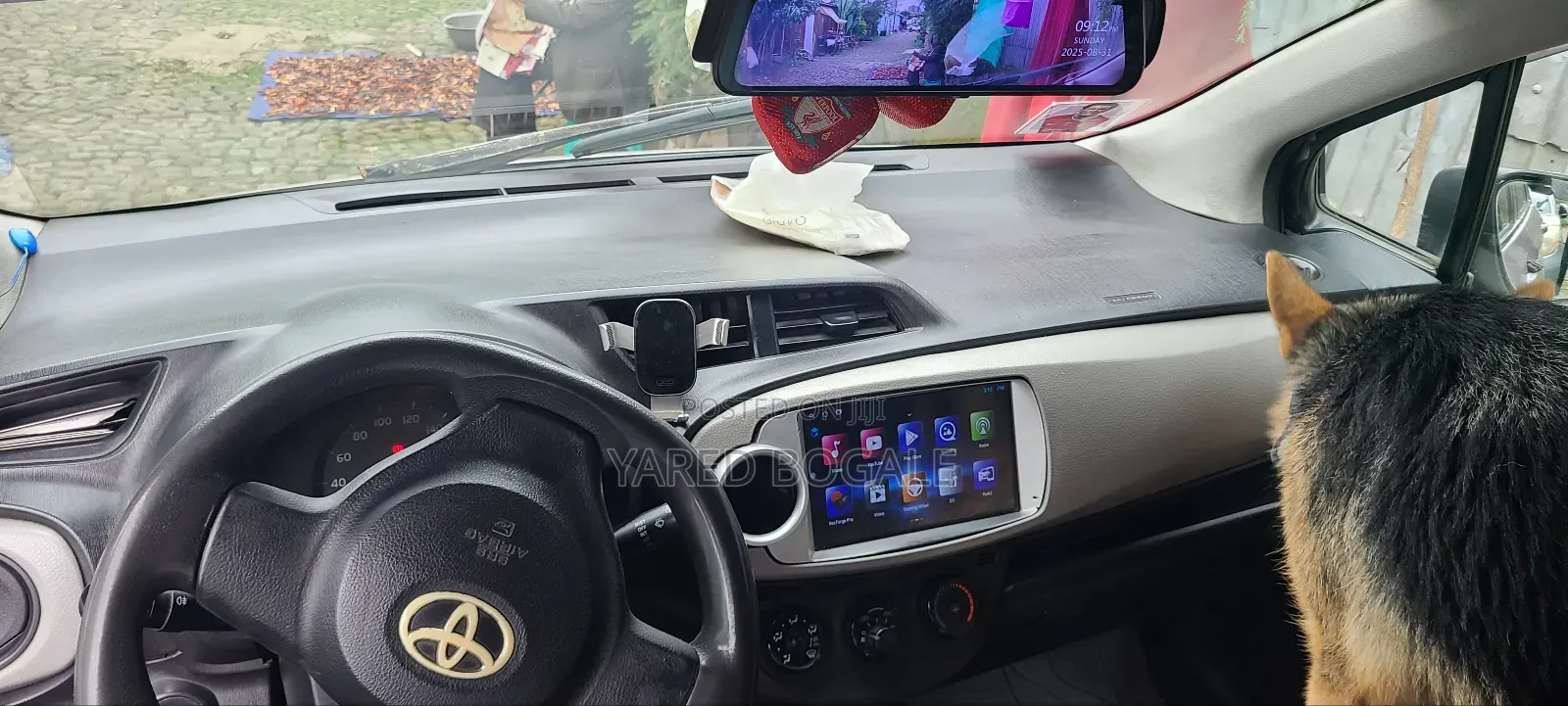 Toyota Yaris 2011 Purple