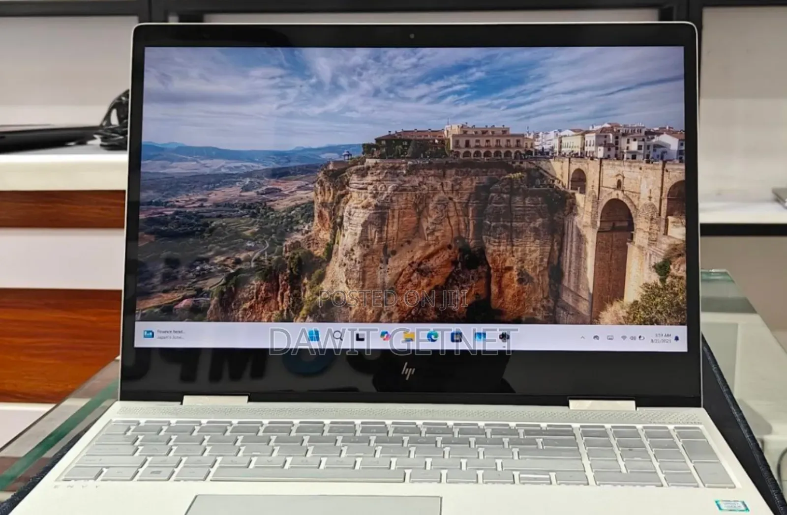 New Laptop HP Envy X360 8GB Intel Core I5 SSD 512GB