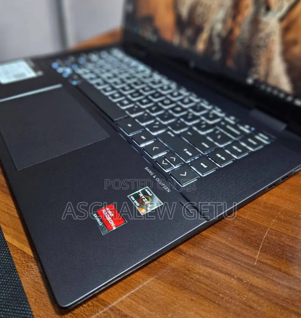New Laptop HP Envy X360 16GB AMD Ryzen 5 SSD 512GB