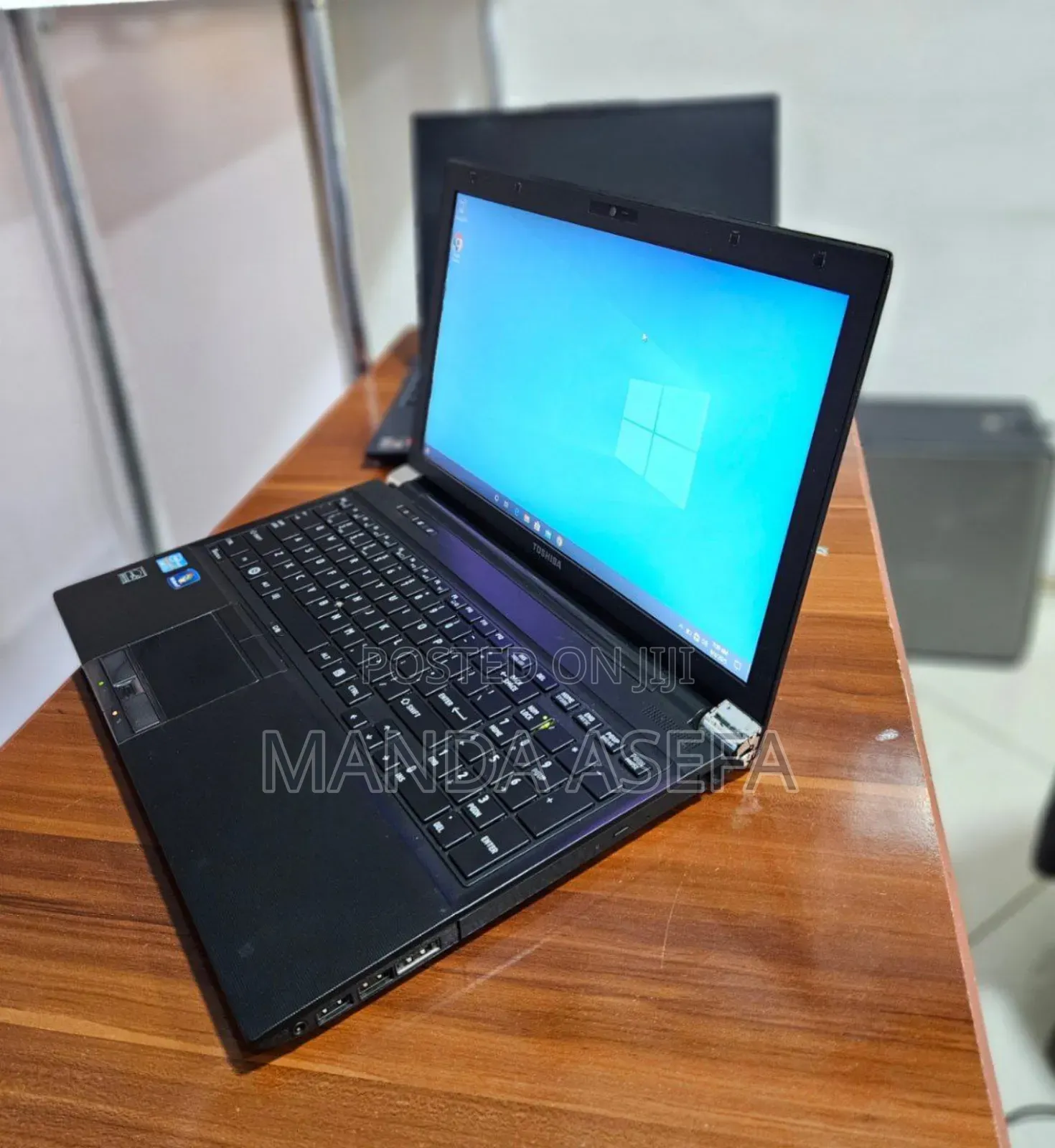 Laptop Toshiba Tecra R950 4GB Intel Core I5 HDD 320GB