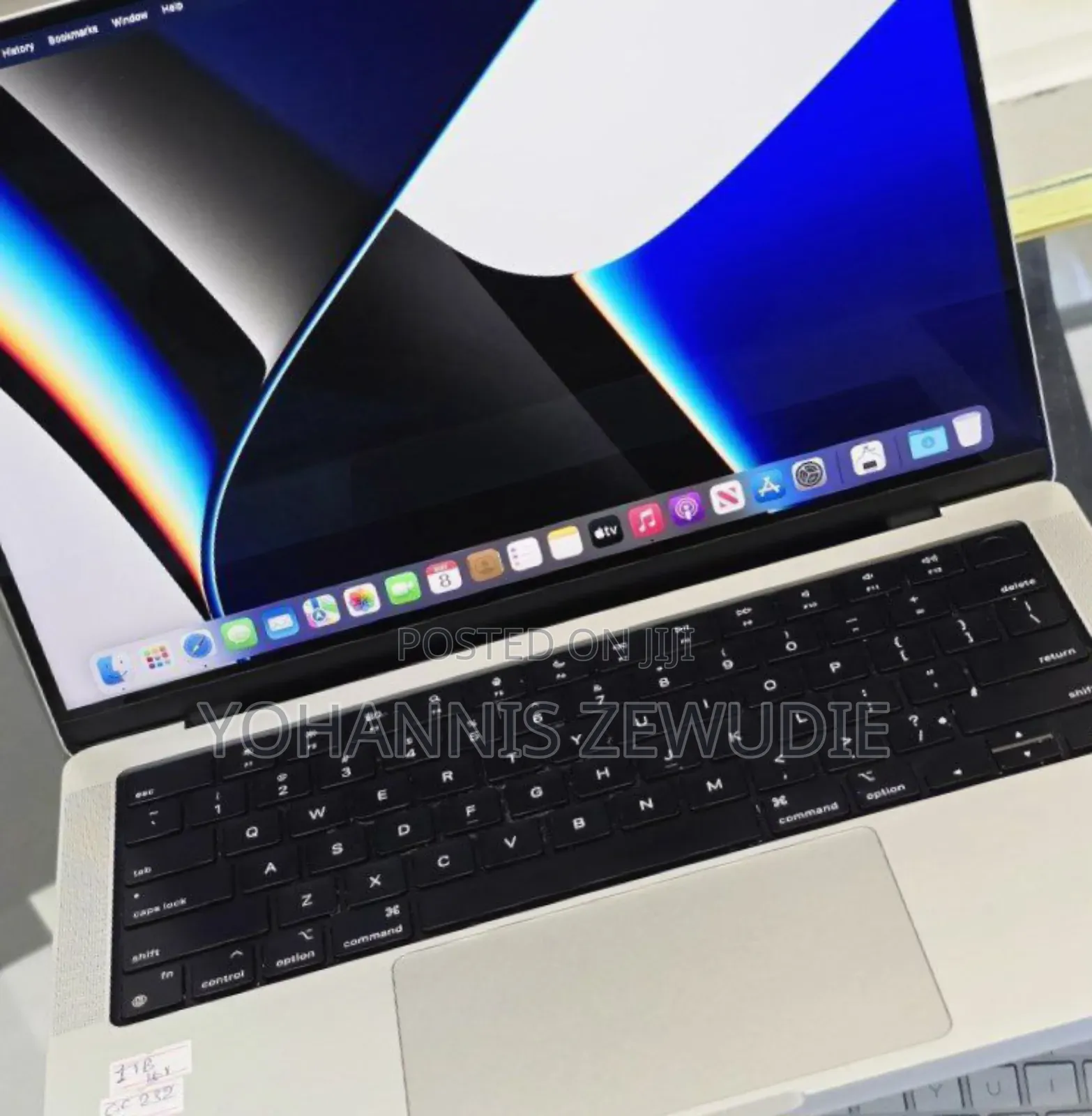 New Laptop Apple MacBook Pro M1 32GB Apple M1 Pro SSD 512GB