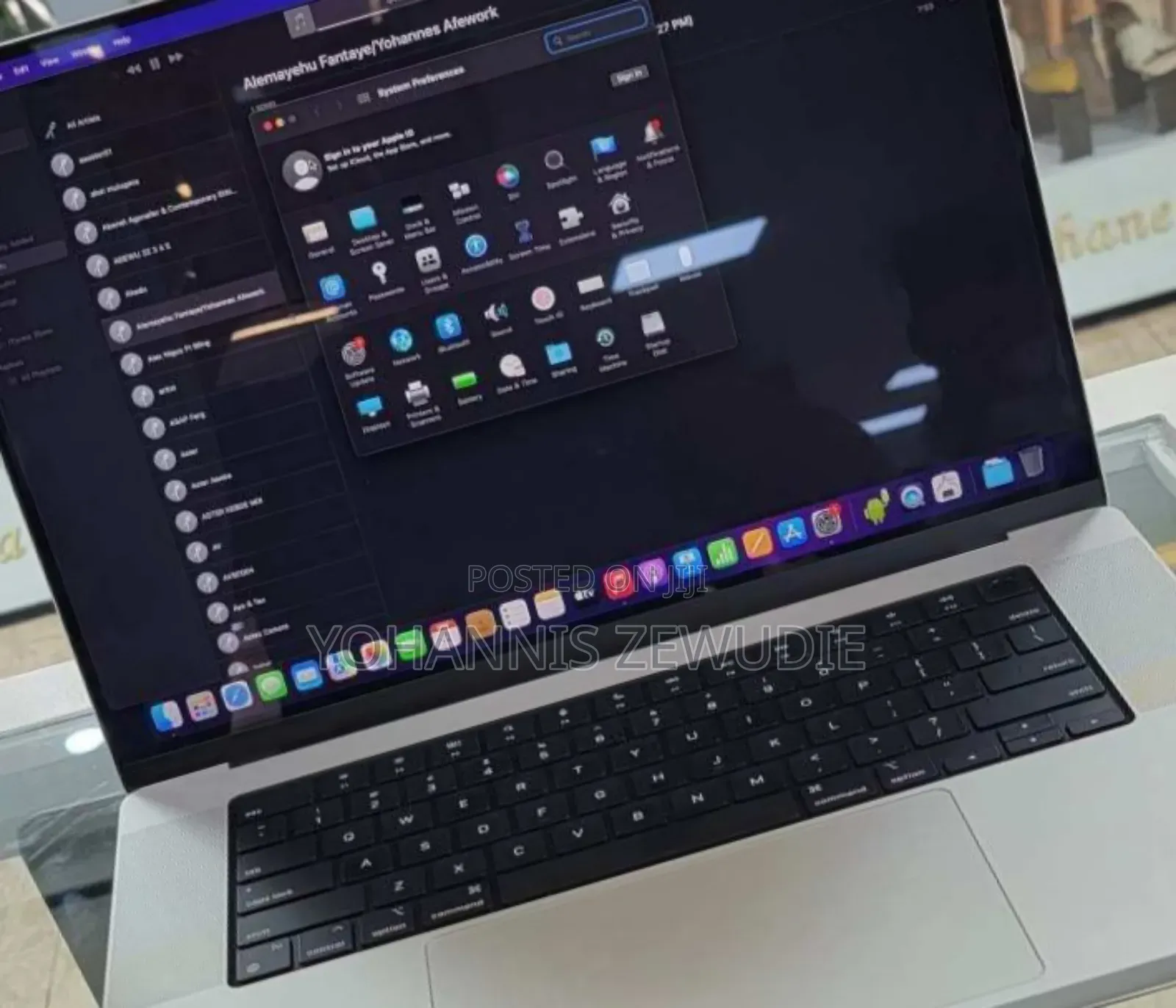 New Laptop Apple MacBook Pro M1 32GB Apple M1 Pro SSD 512GB