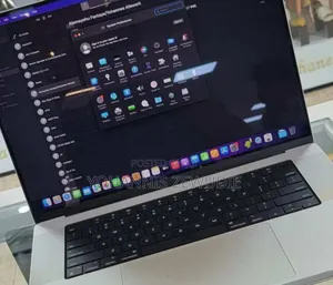 New Laptop Apple MacBook Pro M1 32GB Apple M1 Pro SSD 512GB
