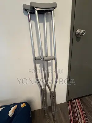 Photo - Under Arm Crutches邮፪aluminum. They Feature a Push Button for Easy