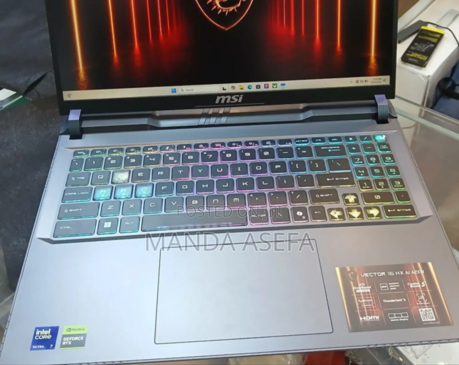 New Laptop MSI Vector 16 HX AI A2XWIG 16GB Intel Core Ultra 7 SSD 1T
