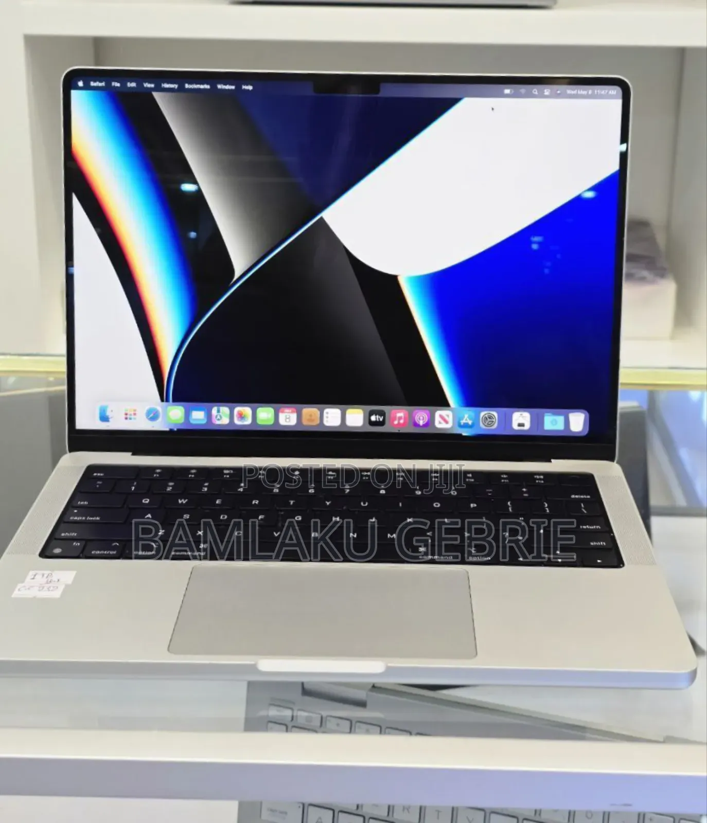 New Laptop Apple MacBook Pro M1 32GB Apple M1 Pro SSD 512GB