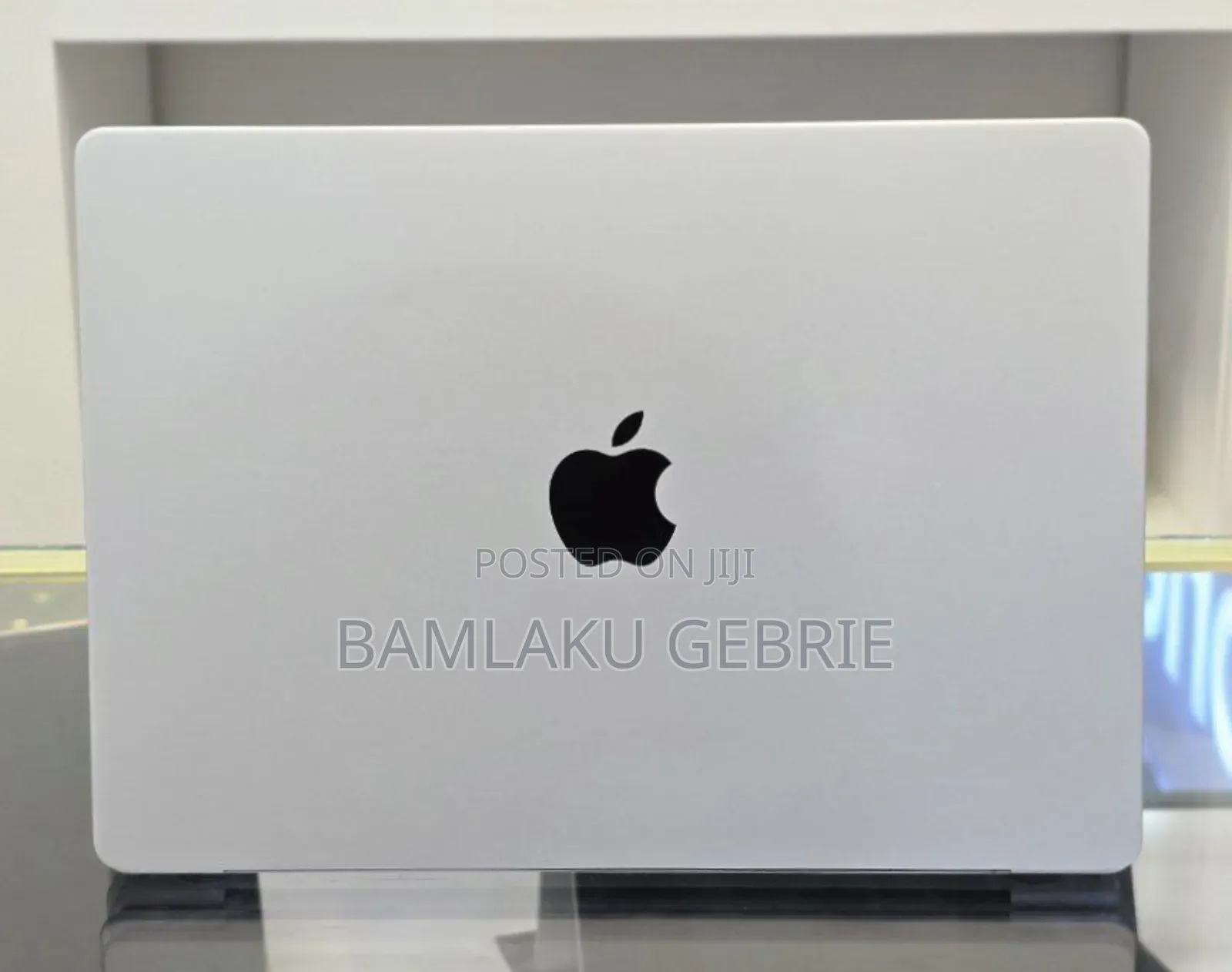 New Laptop Apple MacBook Pro M1 32GB Apple M1 Pro SSD 512GB