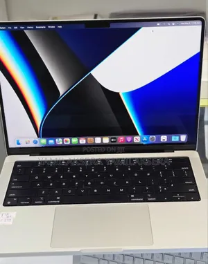New Laptop Apple MacBook Pro M1 32GB Apple M1 Pro SSD 512GB