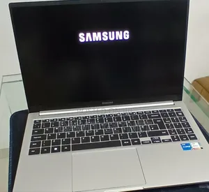 New Laptop Samsung S3510 16GB Intel Core I5 SSD 512GB