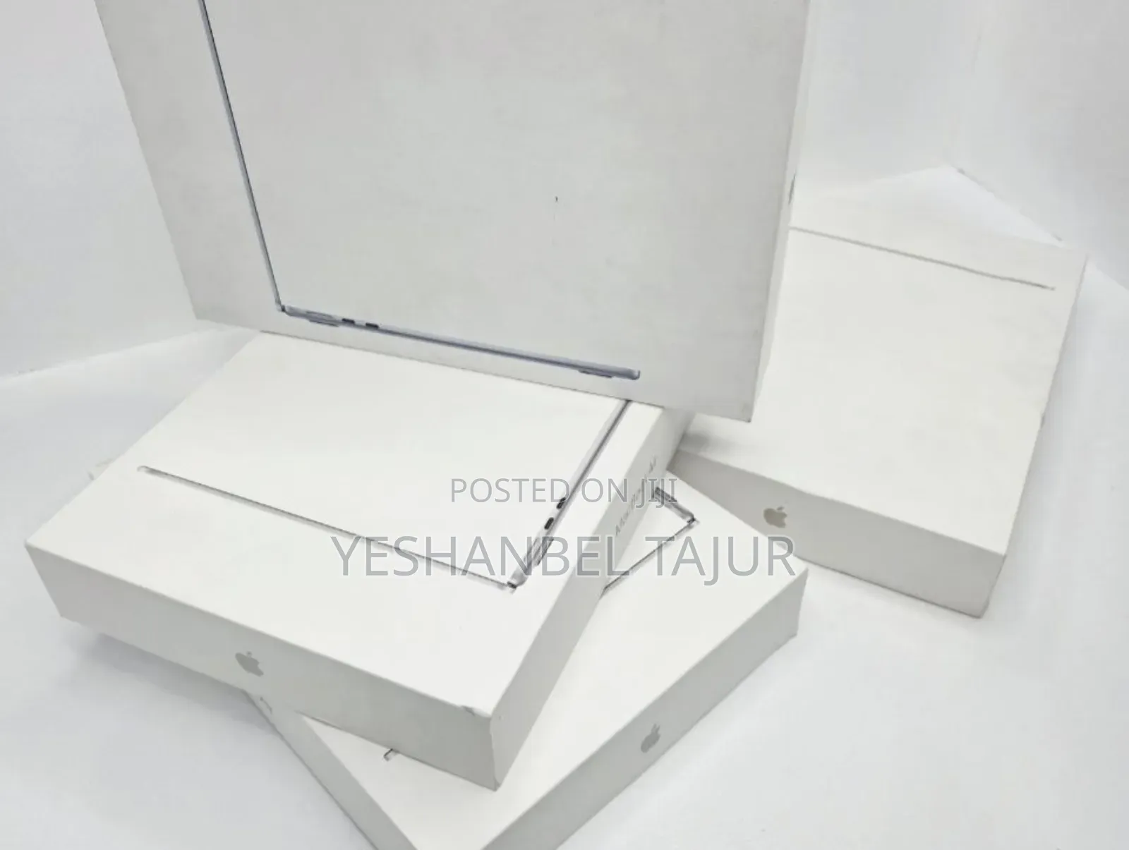 New Laptop Apple MacBook Air 2025 M4 13-Inch 16GB Apple M4 SSD 256GB