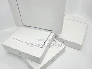 New Laptop Apple MacBook Air 2025 M4 13-Inch 16GB Apple M4 SSD 256GB