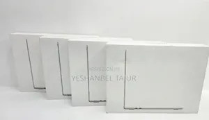 New Laptop Apple MacBook Air 2025 M4 13-Inch 16GB Apple M4 SSD 256GB