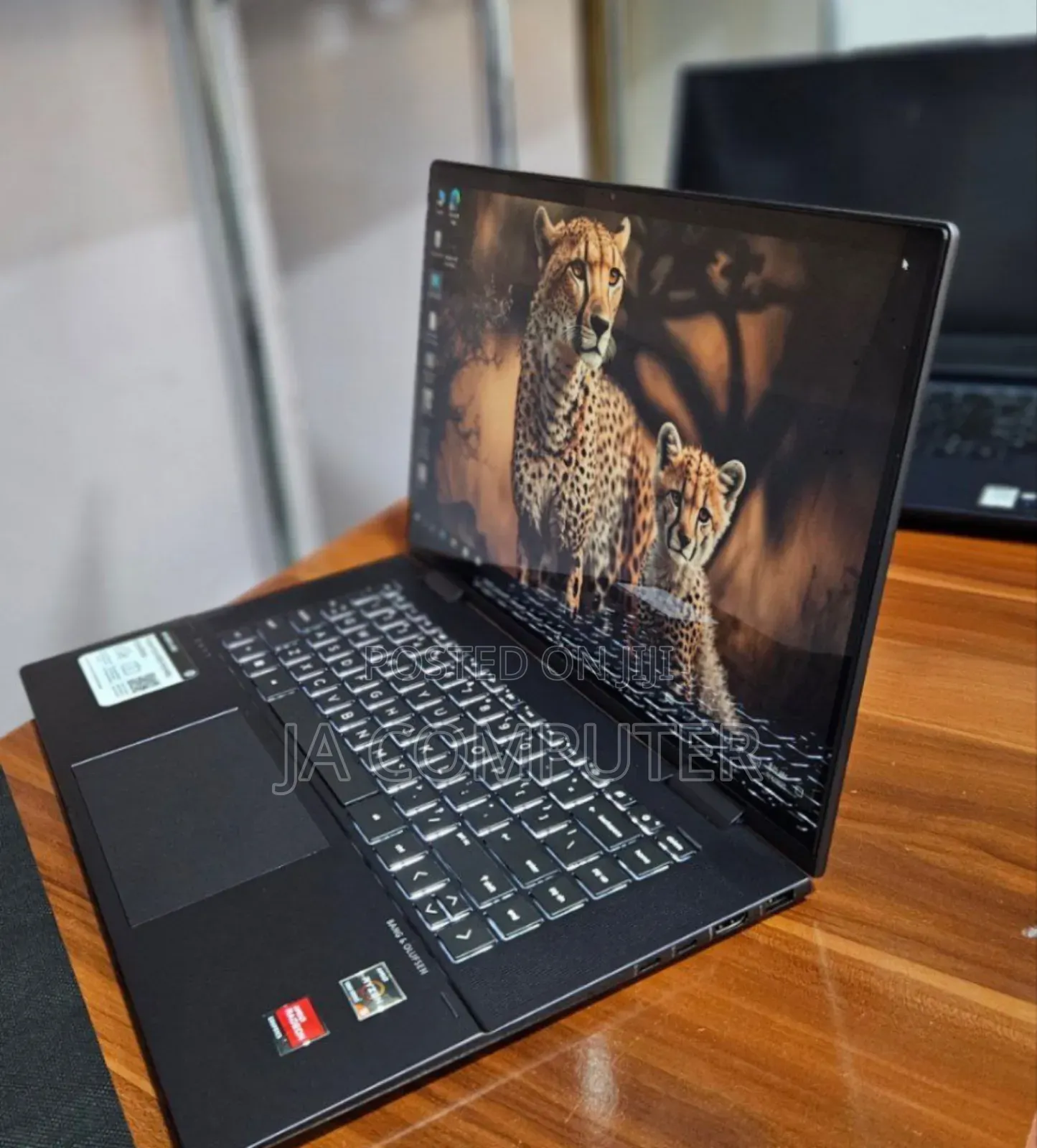 New Laptop HP Envy X360 16GB AMD Ryzen 5 SSD 512GB