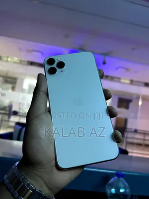 New Apple iPhone 11 Pro Max 64 GB White